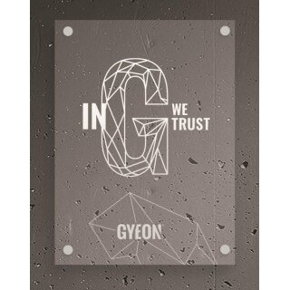 GYEON LED Schild Typ 2 "In G we trust" 50 x 67 cm
